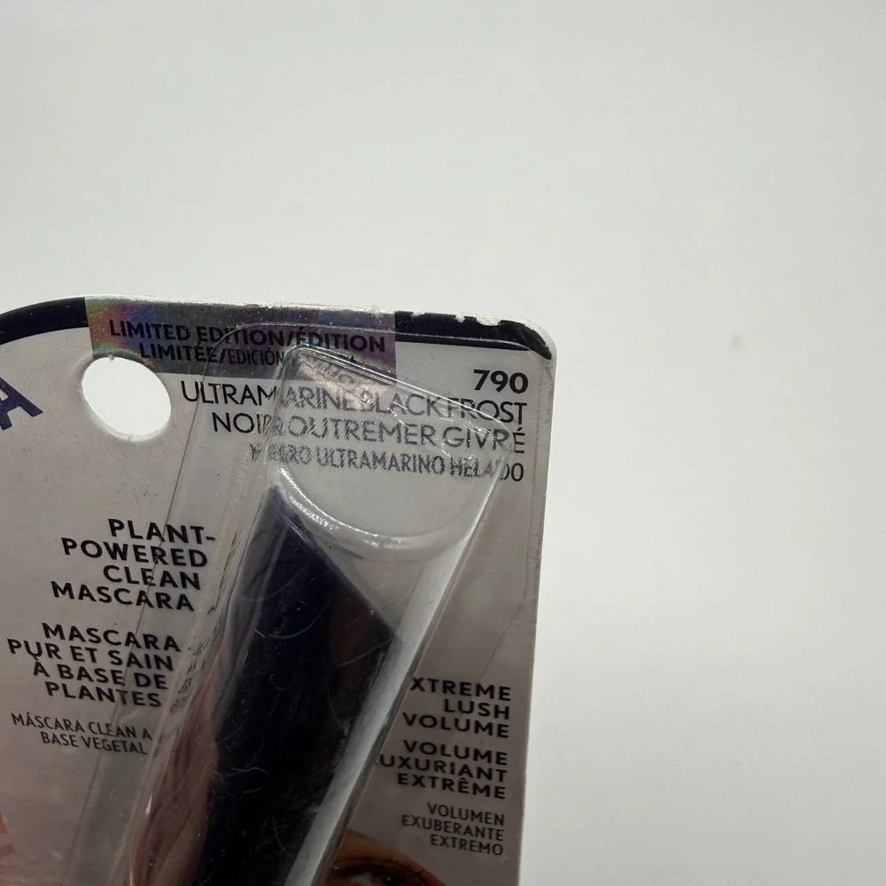 Covergirl Lash Blast Cleantopia Mascara Ultramarine Black‎ Frost Limited Edition